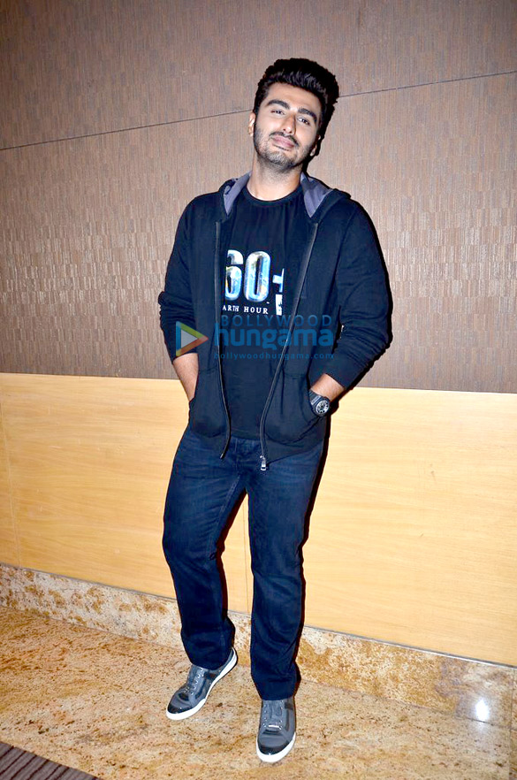 arjun kapoor at 60 earth hour press conference 8