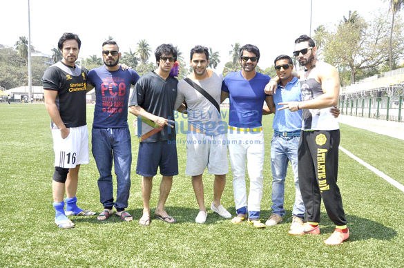 ranbir kapoor abhishek bachchan at all stars football charity match 5