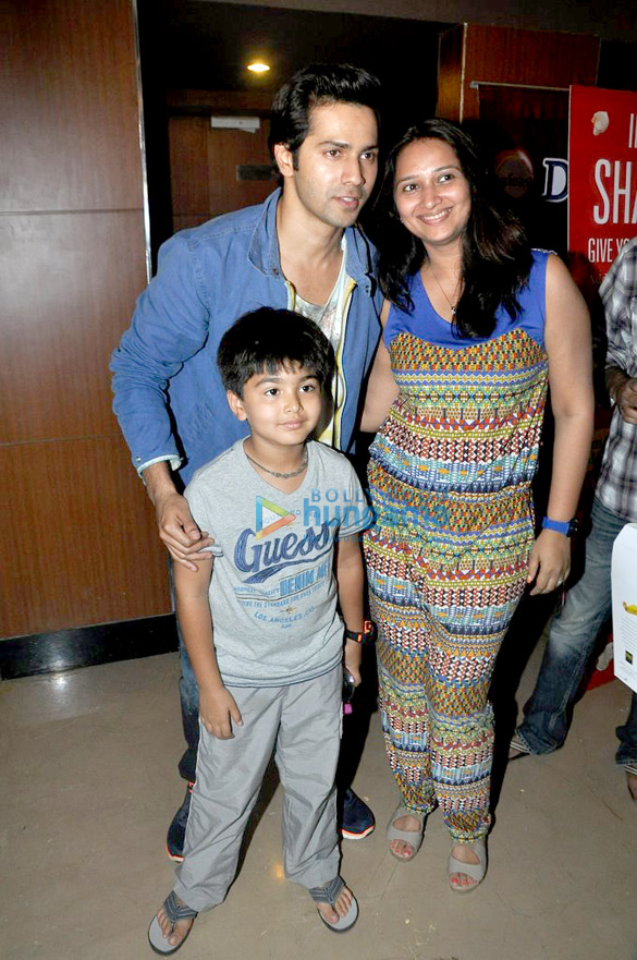 varun dhawan meets main tera hero patrons 4