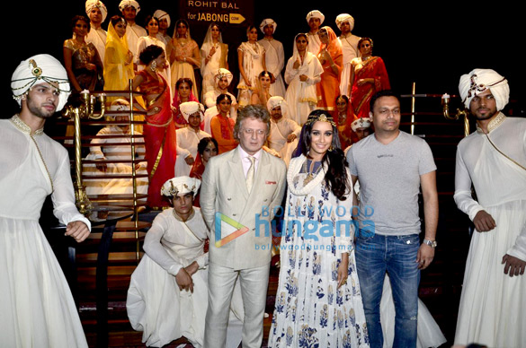 shraddha kapoor walks for rohit bal jabongs fashion show 5