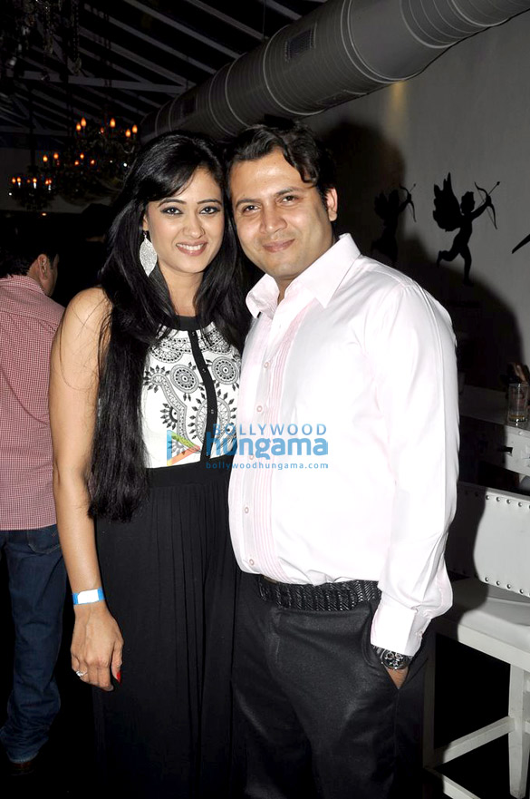 mugdha sonal gauahar at nitya bajajs fashion show 9