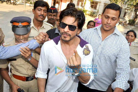 aamir srk bachchans others vote for lok sabha elections 2014 3