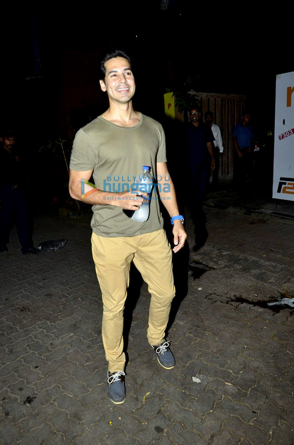 arjun abhishek kapoor snapped at a party 4