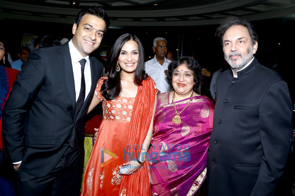 aamir ranbir deepika kangna at ndtv indian of the year 2013 awards 11