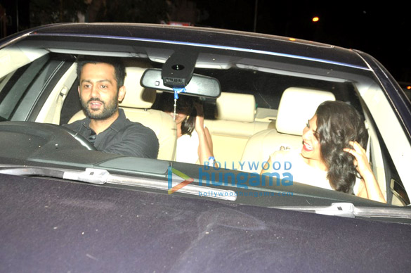 jacqueline fernandez snapped outside nido 7