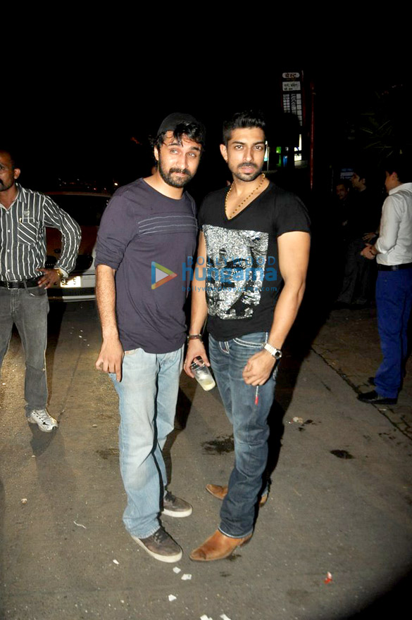 ranbir jacqueline shahid shriya party at pali bhawan 7
