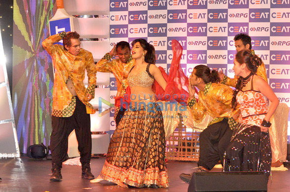 chitrangda singh performs at ceat cricket rating awards 2014 4