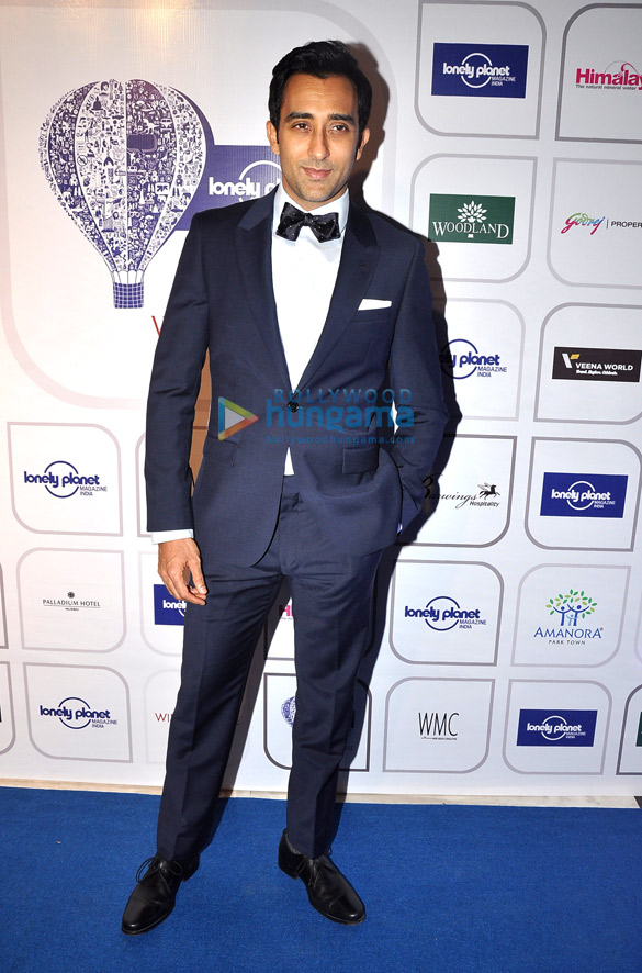 celebs grace the lonely planet magazine india travel awards 2014 5