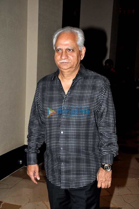 pahlaj nahlani celebrates shatrughan sinhas success 11