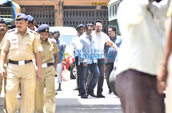 salman snapped at sessions court 5