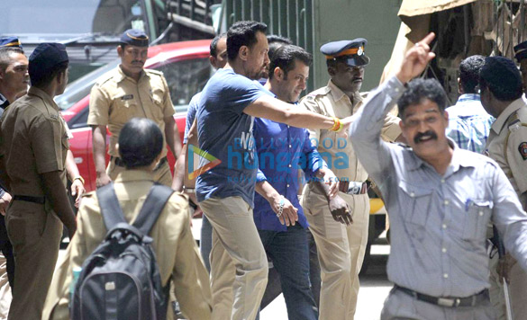 salman khan snapped after his hit and run case hearing 2
