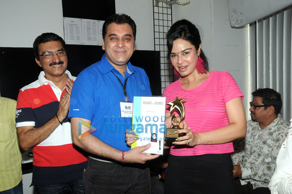 bharat dorris host a felicitation ceremony for their students 4