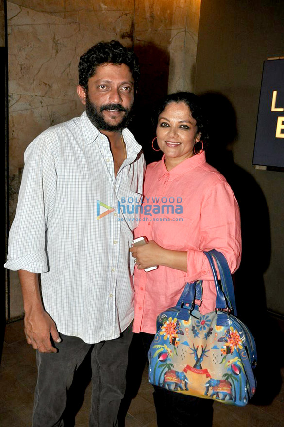 riteish hosts special screening of lai bhaari at lightbox 8
