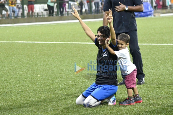 aamir hrithik abhishek at ira khans charity football match 29