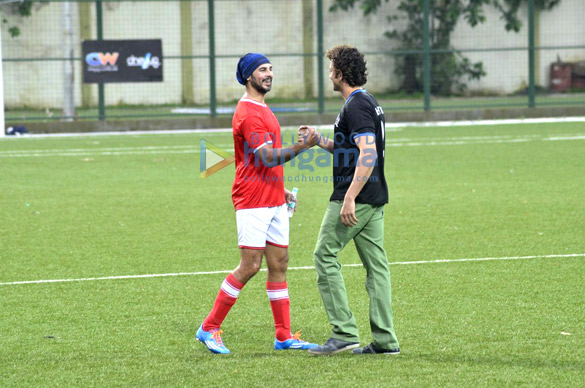 aamir hrithik abhishek at ira khans charity football match 26