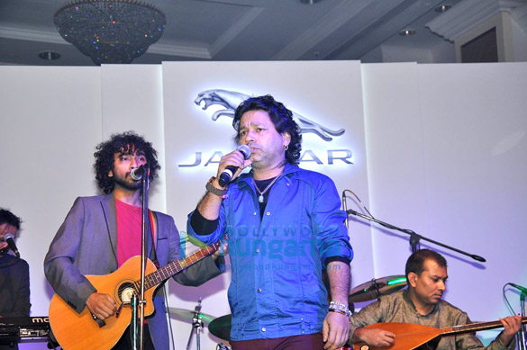 kailash kher performs at jaquar alive music experience 2