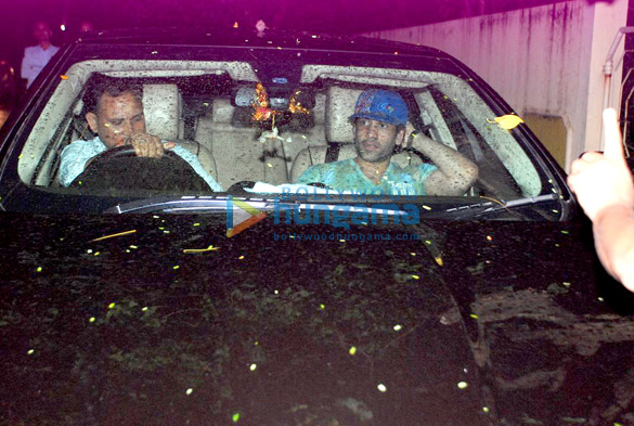 tusshar kapoor snapped in a unshaven look at pvr 3