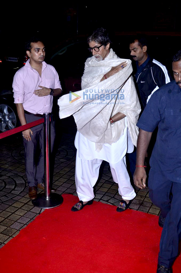 big b launches shekhars album hanuman chalisa 9
