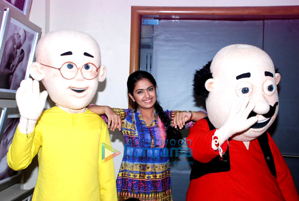 avika gor on location sasural simar ka with nicktoons motu patlu 2