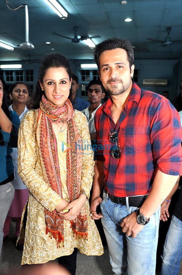 emraan hashmi graces rouble nagis art workshop 5