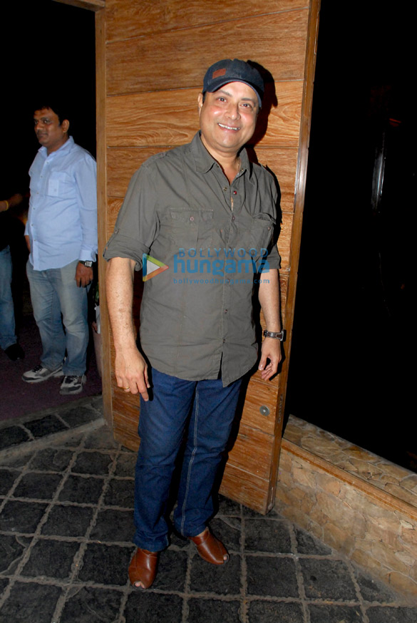 success bash of shreyas deepti talpades poshter boyz 21