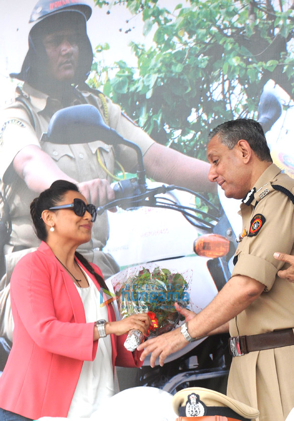 rani mukerji supports women beat marshalls scheme 8