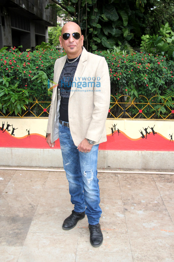 divya khosla kumar lesle lewis judge splash singing contest 9