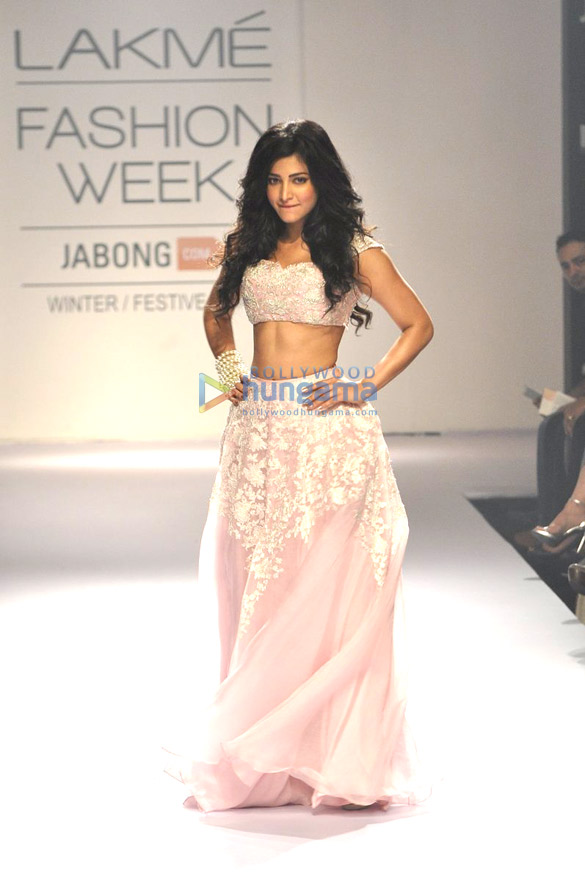 shruti haasan walks for shehla khan at lfw 2014 day 6 5