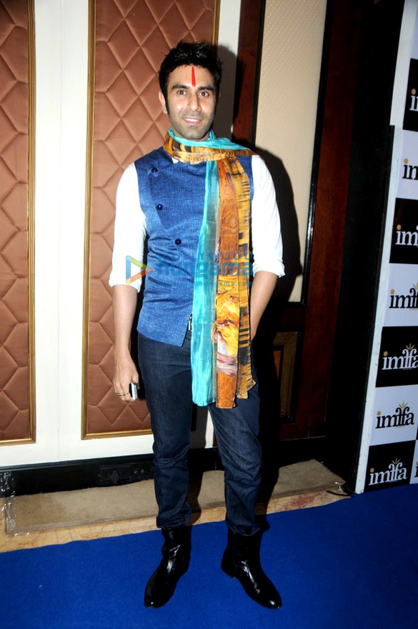 govinda graces the international marathi film festival awards 12