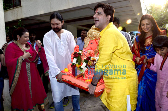 sonali bendres ganpati visarjan 3