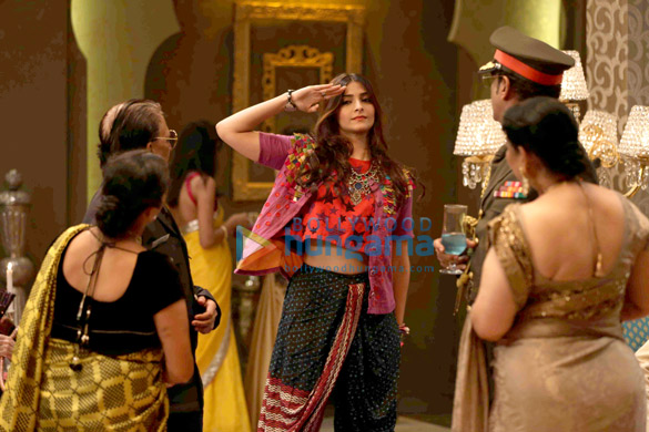 khoobsurat 14