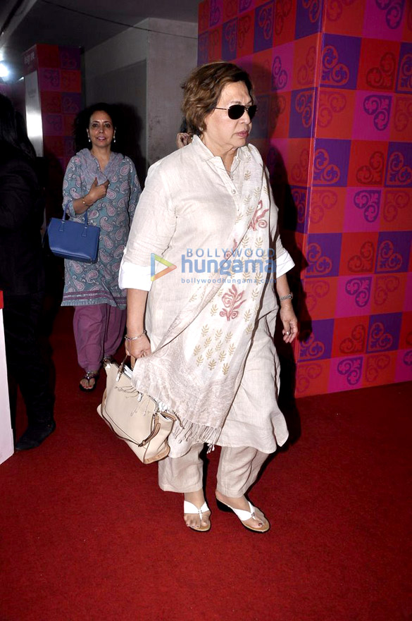 celebs at design ones exhibition by sahachari foundation 5
