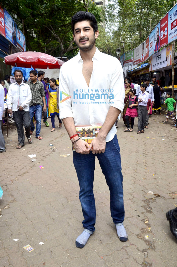 mohit marwah visits lalbaugh cha raja 5
