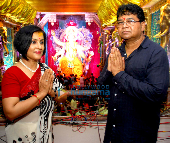 stars came to take blessings at mumbai cha raja 8