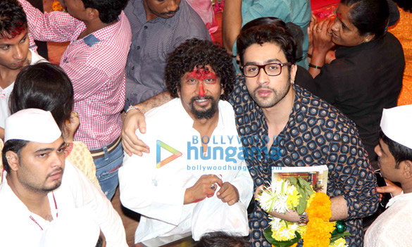 adhyayan suman aanand raut snapped visiting lalbaughcha raja for blessings 2