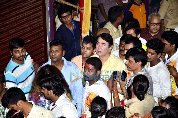 arjun rampal visits lalbaug cha raja to take blessings for his next hindi film daddy 7
