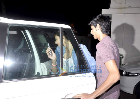 suniel shettys daughter athiya shetty snapped at a multiplex 4