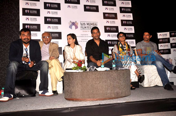 farhan akhtar kiran rao at 16th mumbai film festival press conference 3