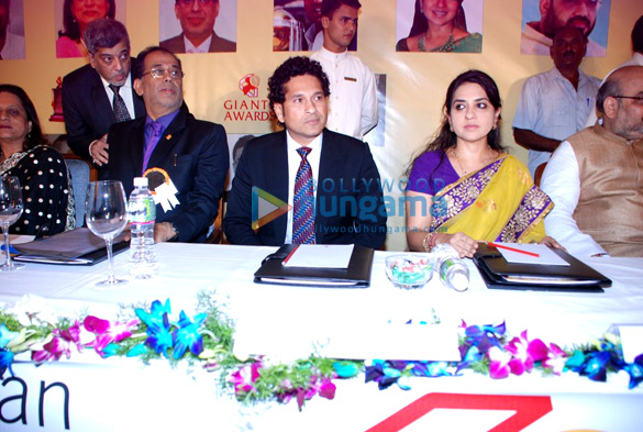 helen sachin tendulkar at giant awards 5