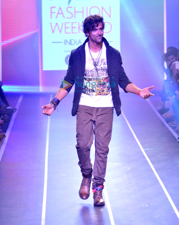 Superstar Hrithik Roshan's HRX pioneers brand-led live shopping experience  on Myntra's EORS-15