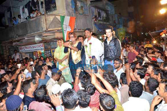 shakti kapoor and aamir ali malik support election candidate aslam shaikh 2