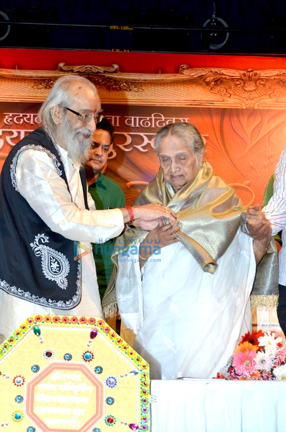 sulochana devi honoured with hridaynath mangeshkar award 3