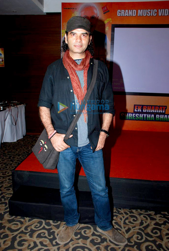mohit chauhan releases song dedicated to nation modi 3