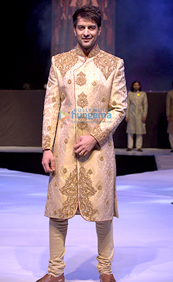 designer asif shah showcases his latest creations at couture 2014 in indore 10