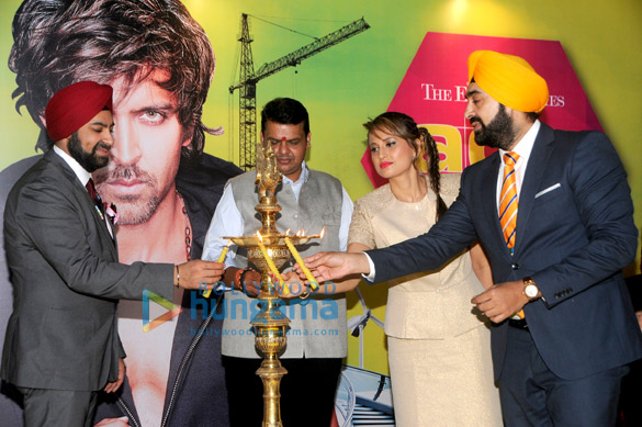 devendra fadnavis sussanne roshan inaugurate acetech 14 3