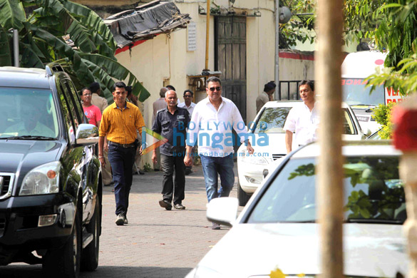 celebs grace ravi chopras funeral 5