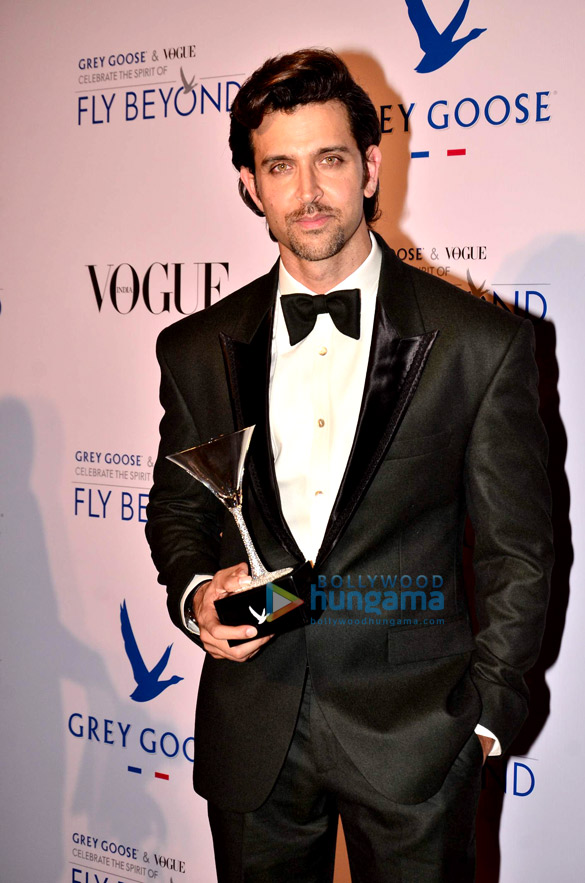 kareena kapoor khan hrithik roshan and others grace grey goose indias fly beyond awards 3