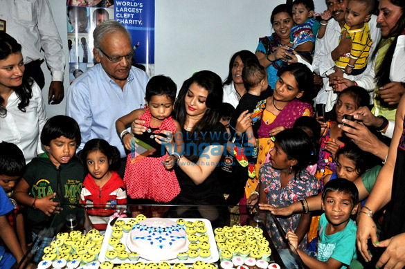 aishwarya rai bachchan gifts 100 surgeries for cleft children 4