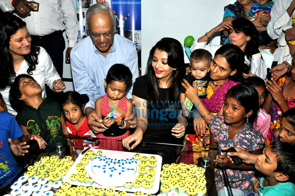 aishwarya rai bachchan gifts 100 surgeries for cleft children 5
