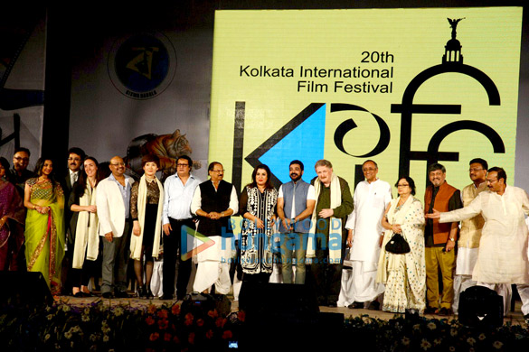 farah khan felicitated at the 20th kolkata international film festival 4